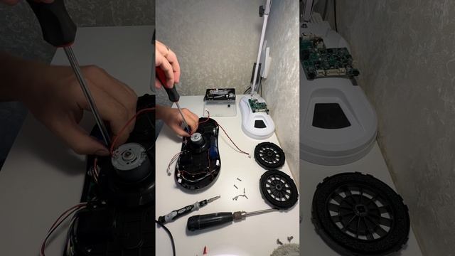 Робот-мойщик для окон.Как он устроен ?