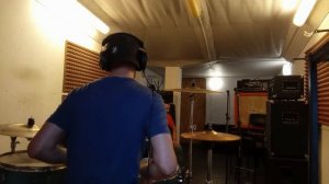 КУПАНИЕ обезяны в теплой воде -ТАНЦУй!