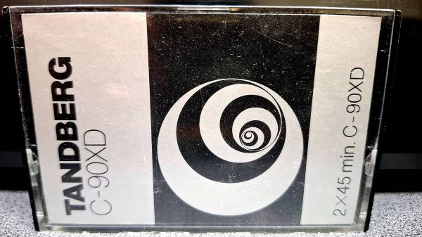 обзор и запись Tandberg C-90XD