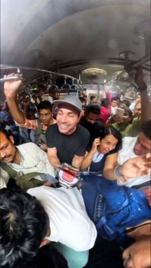 Марк Робер Против Самого Загруженного Поезда Индии (Марк Робер НАСА | Mark Rober NASA)