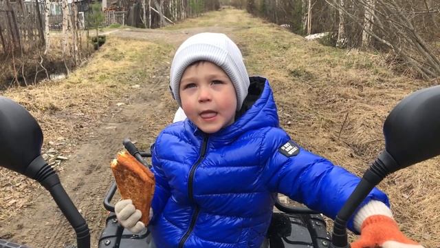 КУПИЛ СЫНУ КВАДРОЦИКЛ! ATV GRIZZLY PRO 125 CC! ПЕРВЫЙ ВЫЕЗД! смотреть онлайн