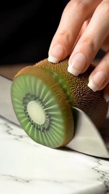 Слюни текут, сочный КИВИ смотреть онлайн