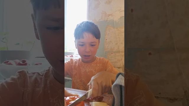 моя еда, моя еда, она мне принадлежит и таким же как и я смотреть онлайн