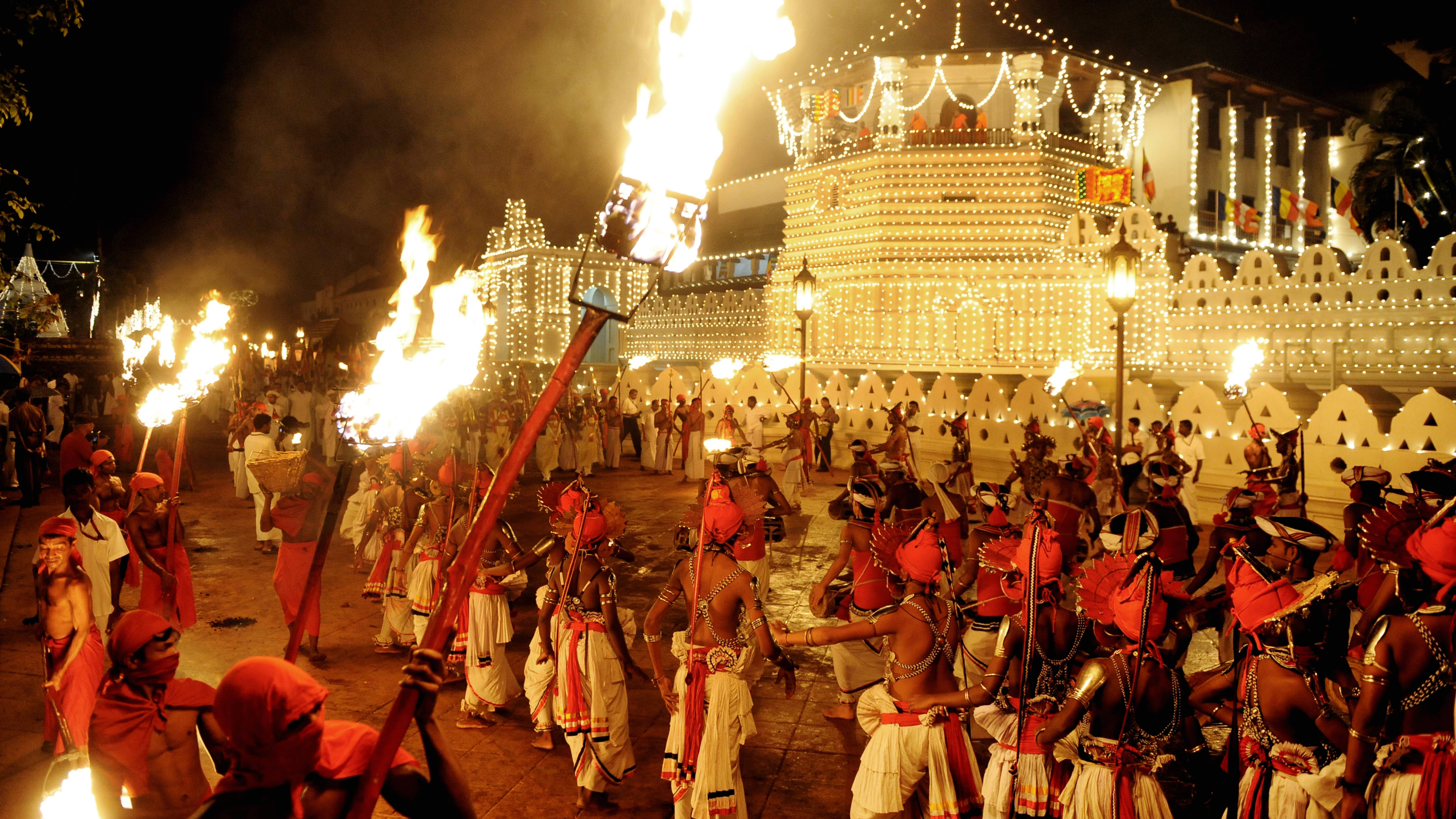 Sri Dalada Maligawa: Temple Of The Sacred Tooth Relic (Kandy, Sri Lanka)