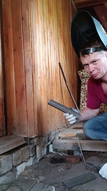 Быстрый ремонт сгнившего пола) #ремонтвдоме #юмор