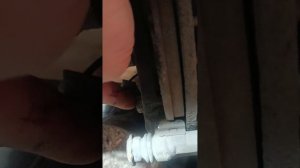 замена передних тормозных дисков, колодок и направляющих. Рено меган 2