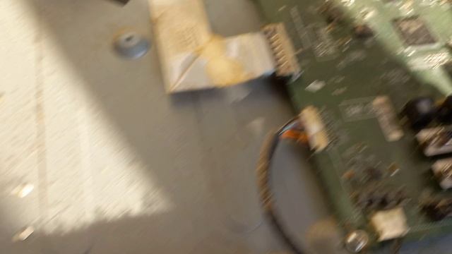 Быстрый ремонт телевизора LG включается и сразу выключается 32cs560 смотреть онлайн