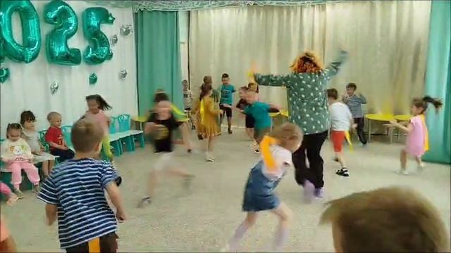 "День семьи, любви и верности" в отмечает Тынденок смотреть онлайн