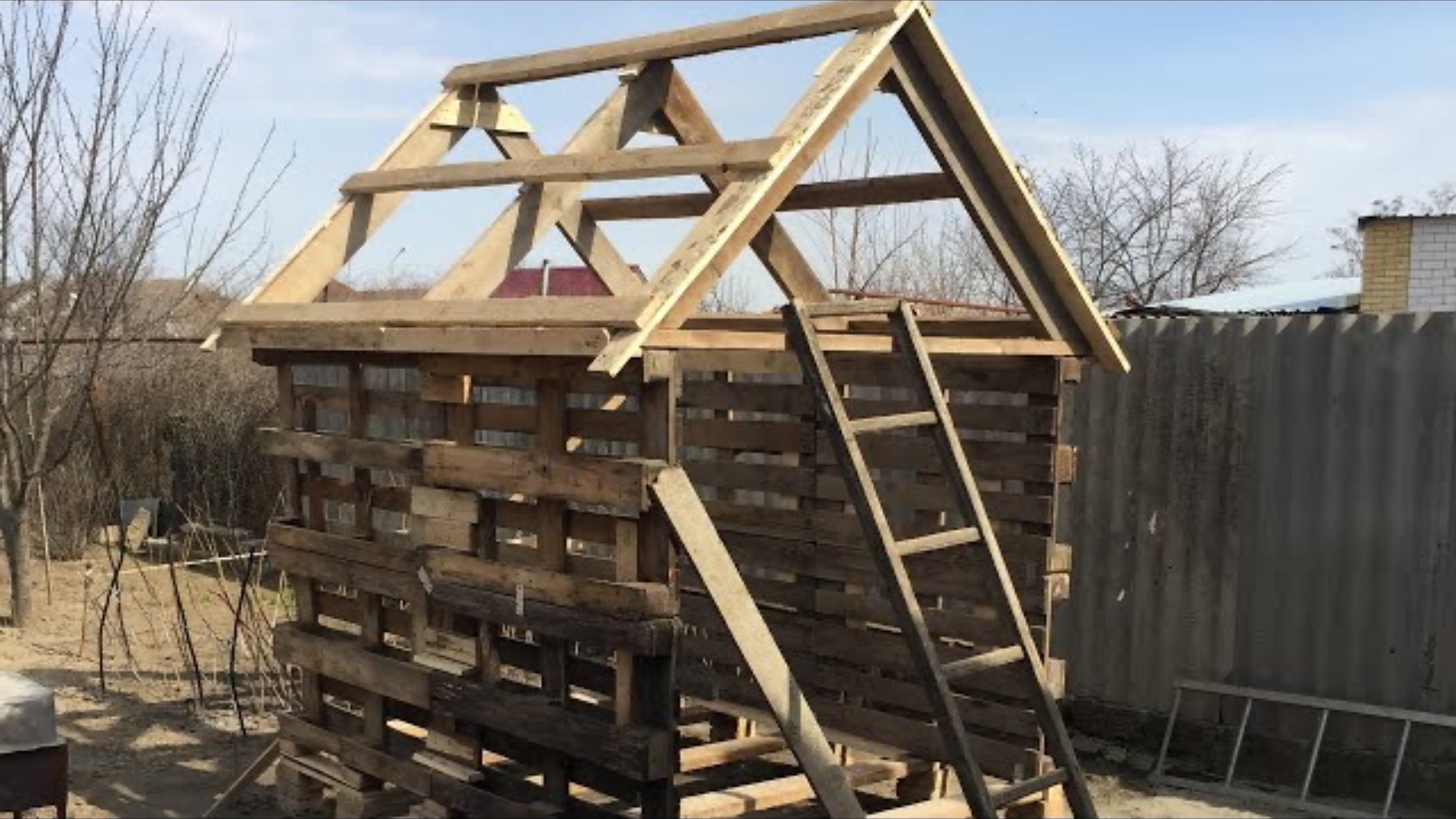 Новая голубятня! Краткий обзор новой гонной голубятни для молодёжи! смотреть онлайн