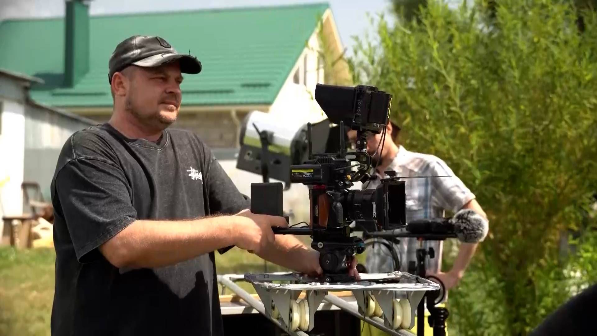 СЪЕМКИ ФАНТАСТИЧЕСКОГО ФИЛЬМА "СЕЛФИ НА МАРСЕ" смотреть онлайн