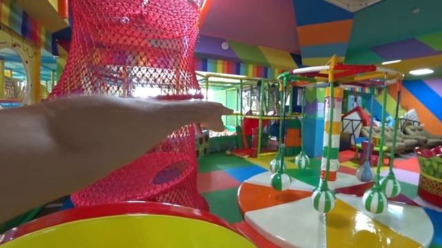 Алина в развлекательном центре Чудо-чадо смотреть онлайн