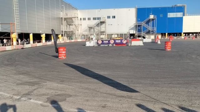 Проезд БМВ желт гориз