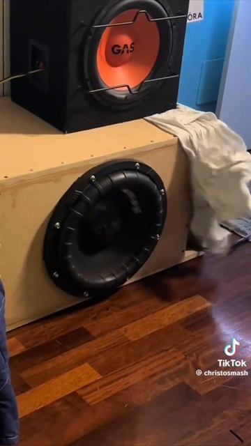 мои басы смотреть онлайн