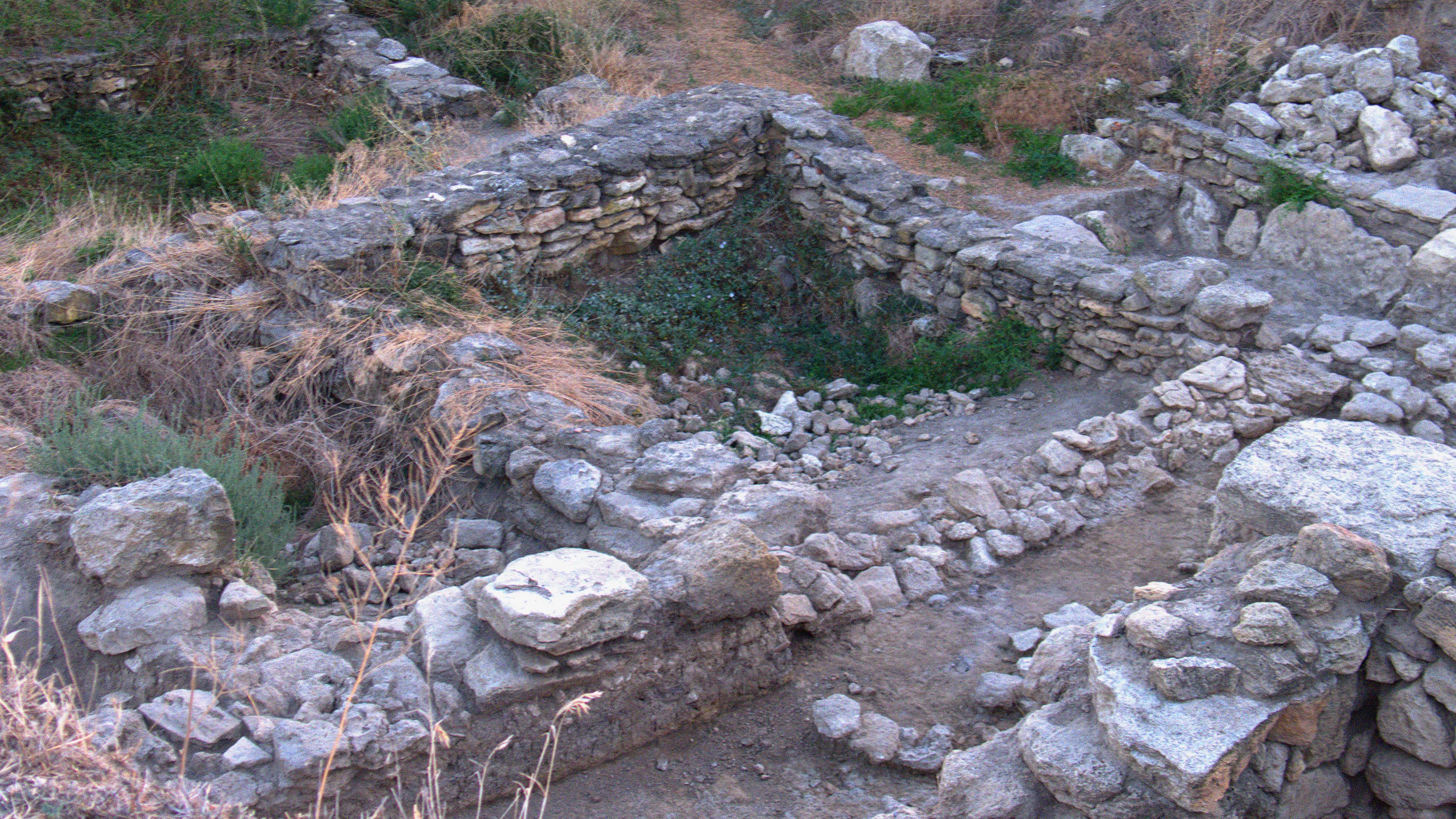 На раскопках Мирмекия смотреть онлайн