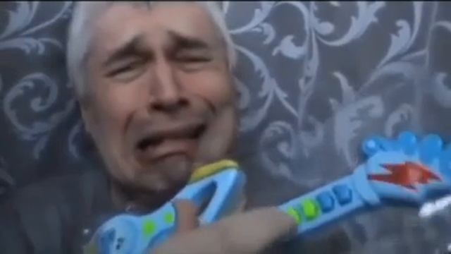 😭😭 смотреть онлайн