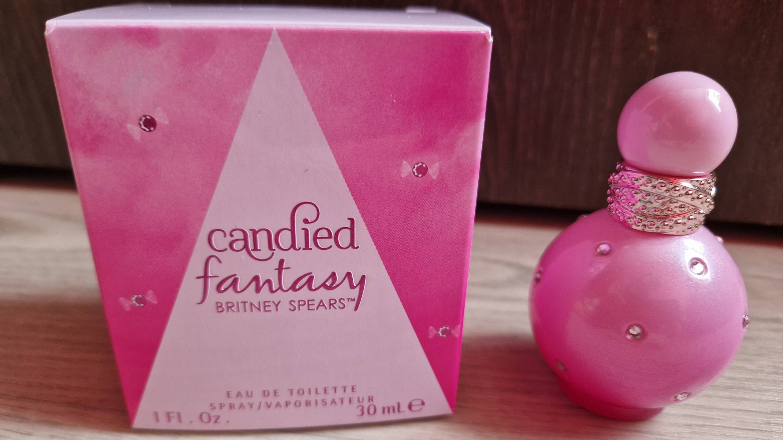 Britney Spears - Candied Fantasy смотреть онлайн