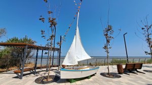 Кучугуры на Азовском море - новая набережная и термальный источник