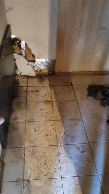 п. Лорис, ул. Школьная 1/3, кв 1