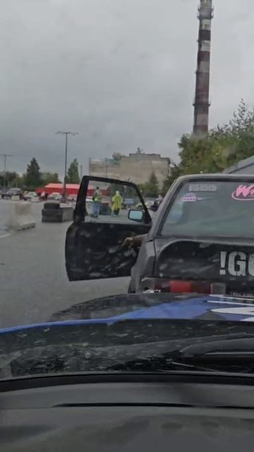 Как не сойти с ума в очереди 🤣 #дрифт #квалификация #гонки #drifting смотреть онлайн