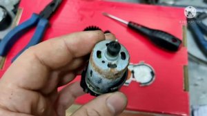 Не работает насос омывателя Lada X-RAY  Разбор насоса.