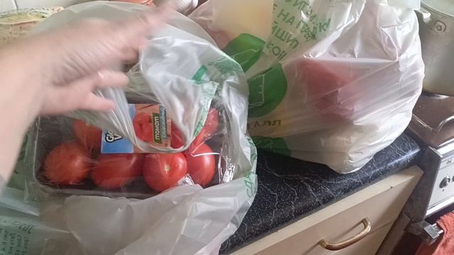 Да,что творится в школе 😵💫Пошла гулять принесла 2 пакета🤦♀️ смотреть онлайн