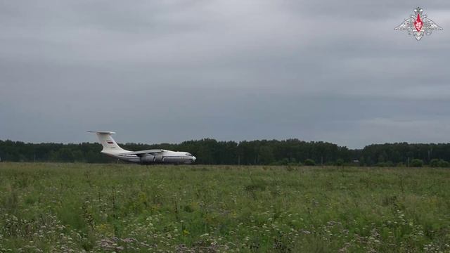 ВКС России получили очередной новый тяжелый транспортный самолет Ил-76МД-90А. смотреть онлайн
