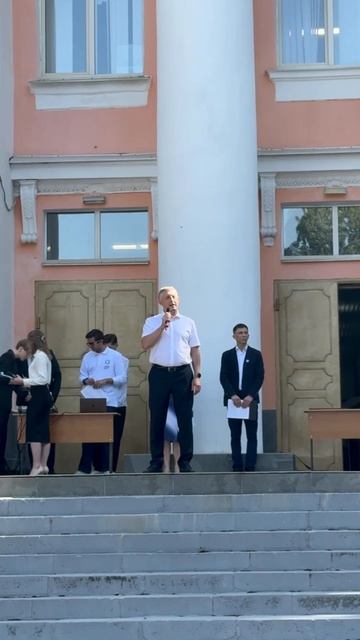 Торжественная линейка ВГТУ на Московском проспекте, 14 смотреть онлайн