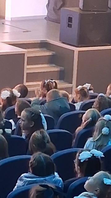 Вот как надо аплодировать!