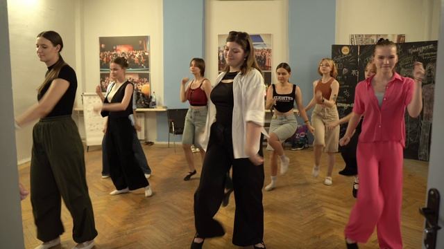 Студенты АГУ в тренде ☺️ А вы разучили танец коллектива Татьяны Булановой? смотреть онлайн