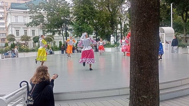 Ансамбль 