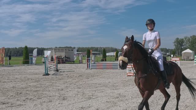 Состязания по конкуру в Курцево 31.08.2025.