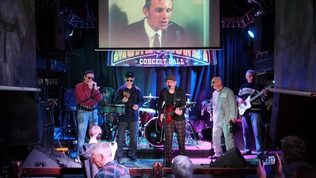 Пухляшка Маня. ВИА "Станок" смотреть онлайн