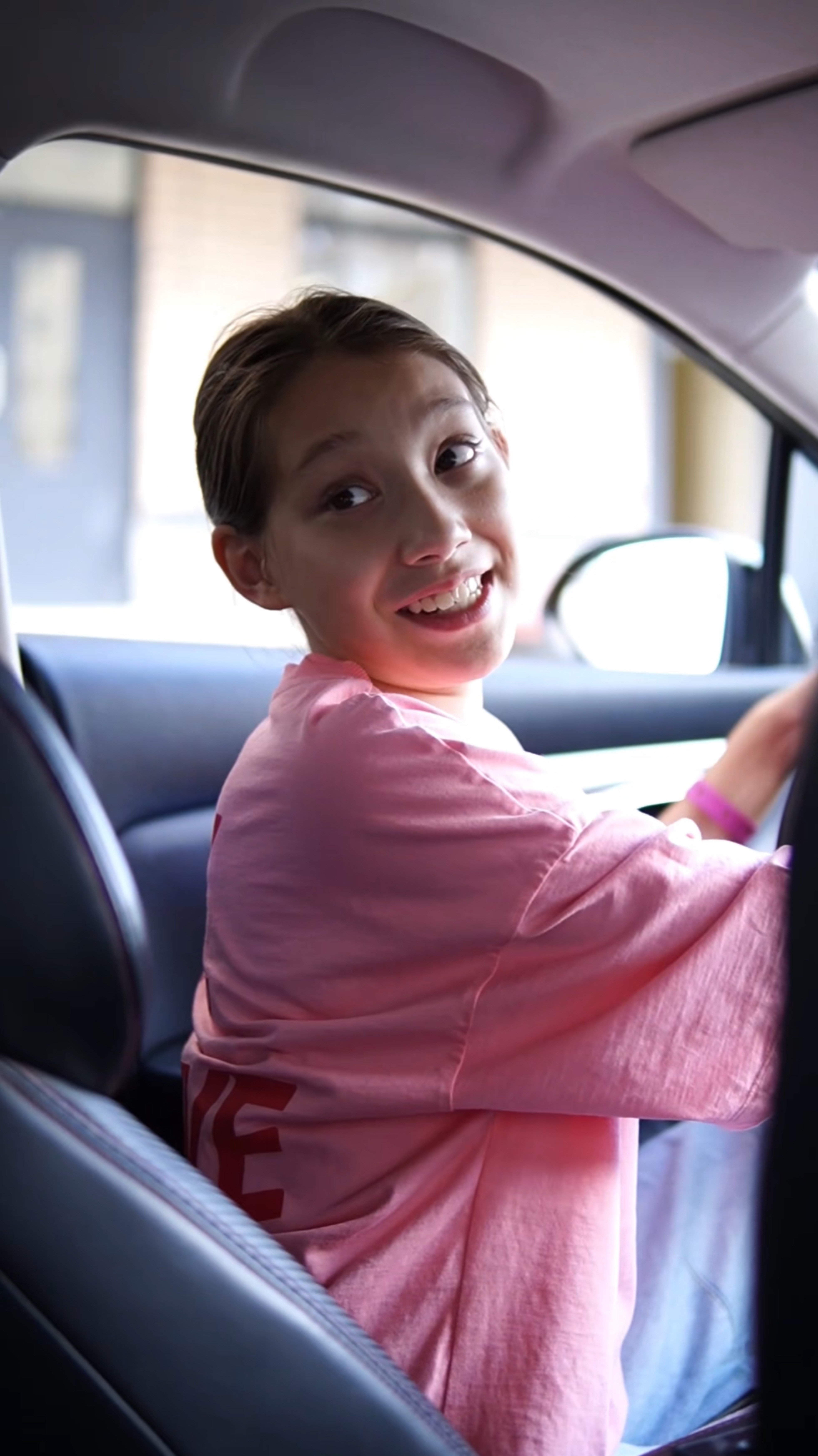 Подрабатываю в такси смотреть онлайн