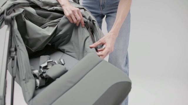 Inglesina Quid 3.  Видео 1. Как снять обивку с каркаса.