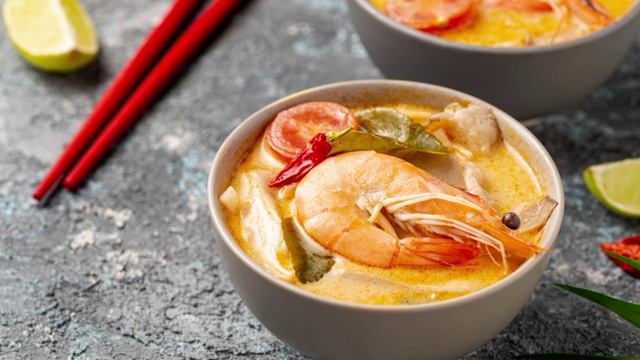 Том Ям с креветками смотреть онлайн