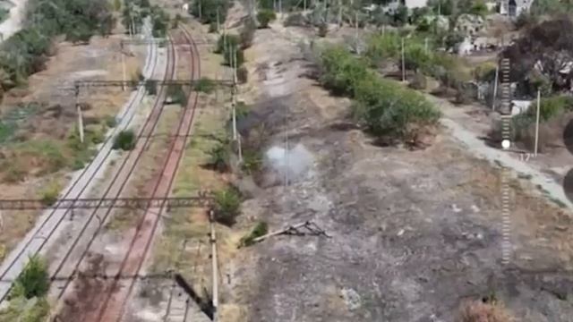 Дрон РФ пытался вывести рядового ВСУ. смотреть онлайн