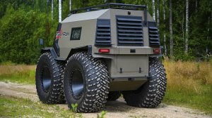 Самый быстрый бортоповоротный вездеход в России. Двигатель 3.2 АКПП. Мощь, скорость и адреналин.