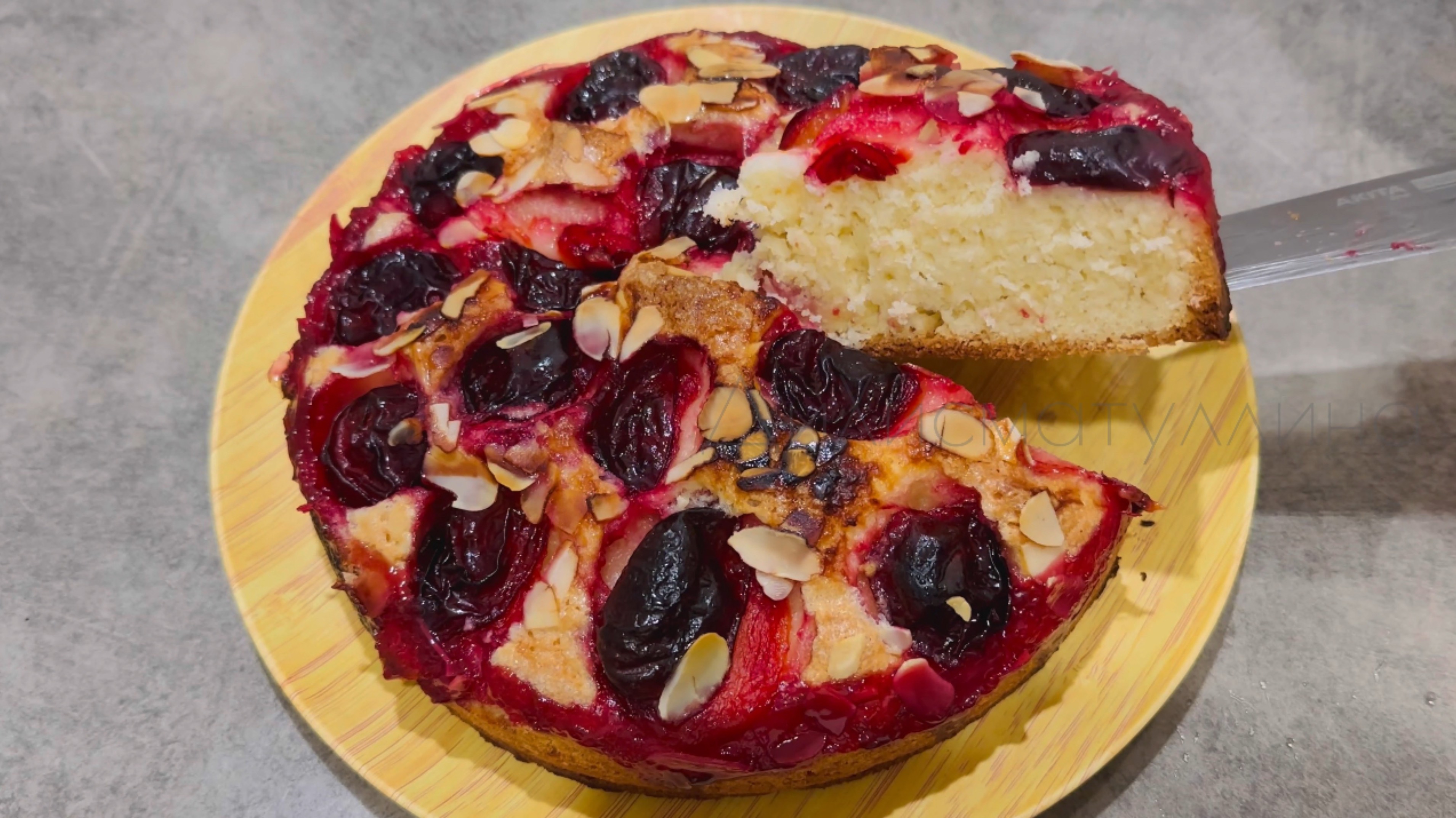 Сливовый пирог в духовке / Сливовый пирог из Нью Йорк Таймс - вкусный и простой рецепт пирога смотреть онлайн