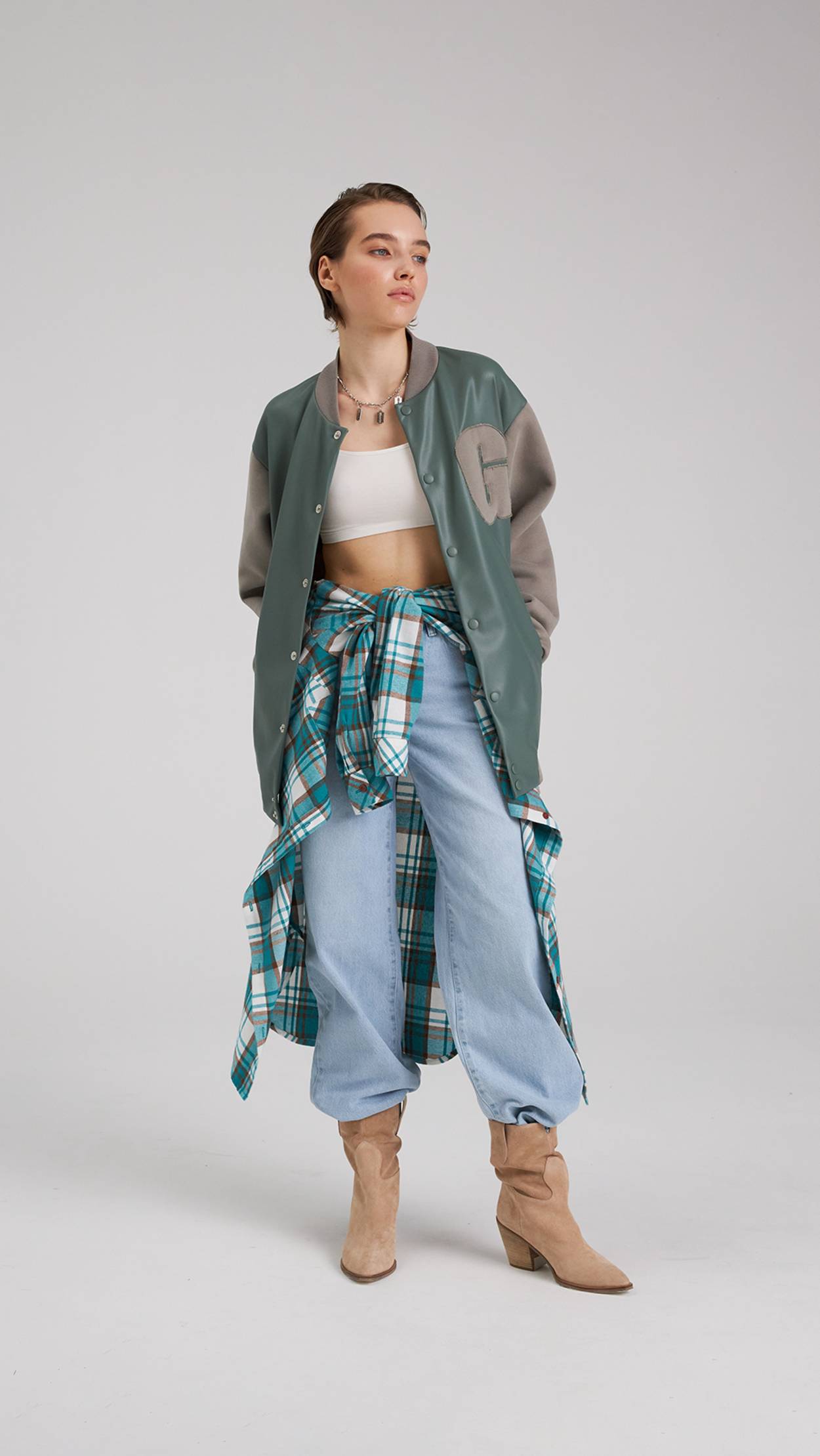 Куртка бомбер, выкройка №1013 смотреть онлайн