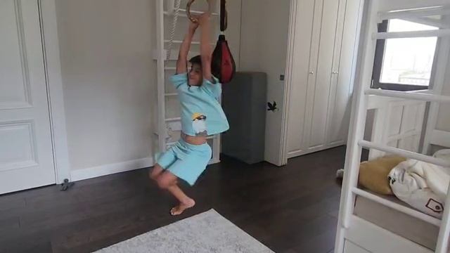 супер трюк 2 сезон 1 серия