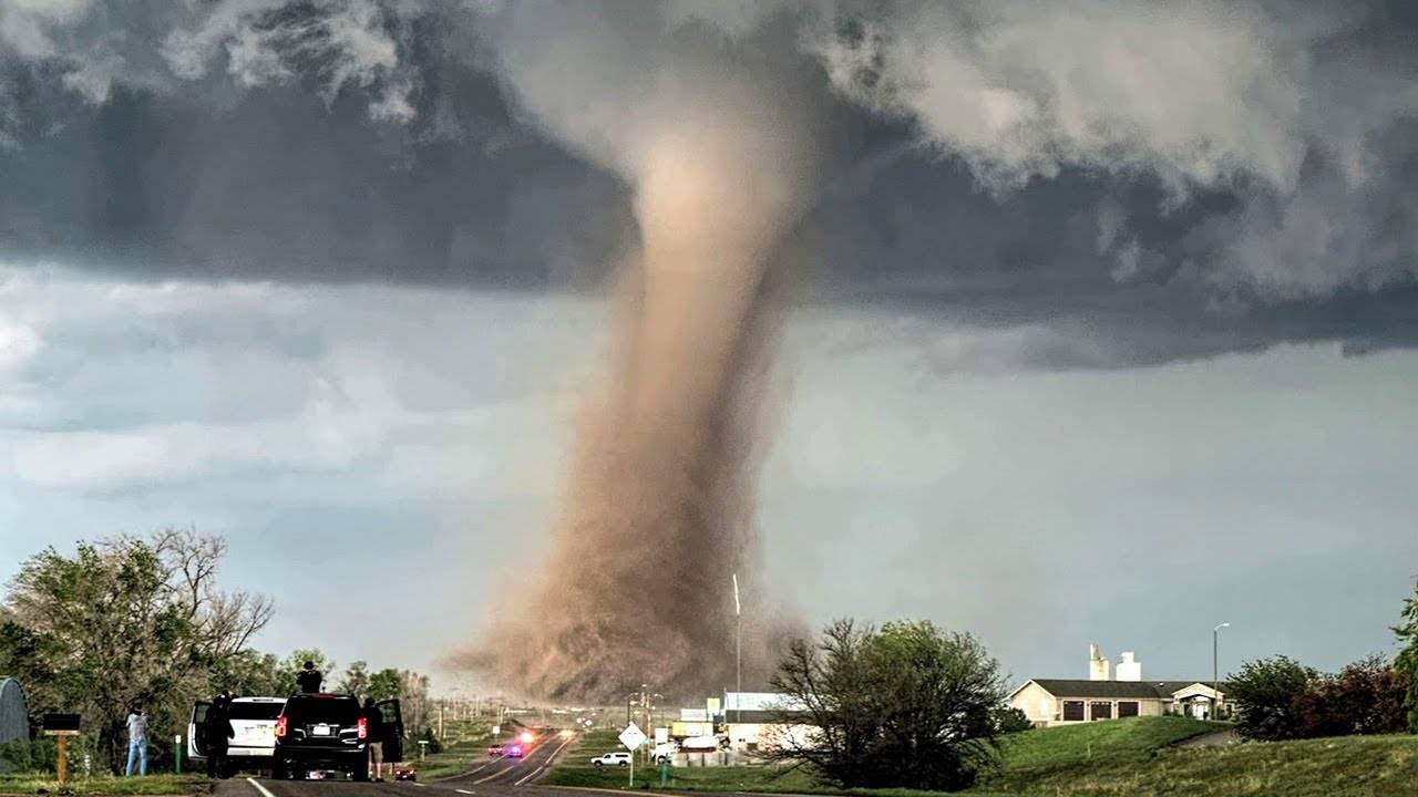 Гнев природы... Смерчи и торнадо! смотреть онлайн