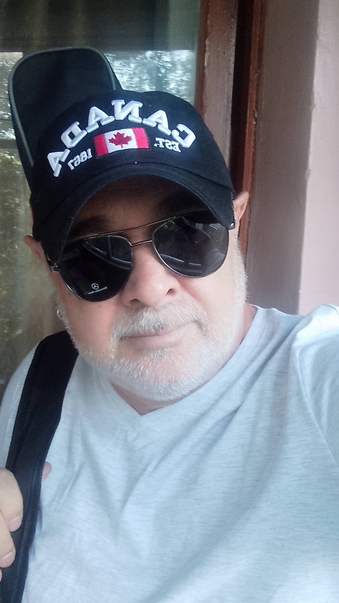 Пора спустится мне с небес