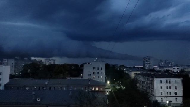 Эффектная суперъячейковая гроза над Хабаровском, 1 сентября 2025.