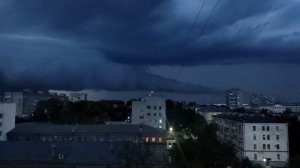 Эффектная суперъячейковая гроза над Хабаровском, 1 сентября 2025.