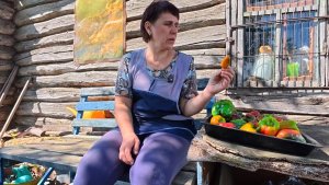 С глаз долой! Собрали урожай. Живём в деревне.