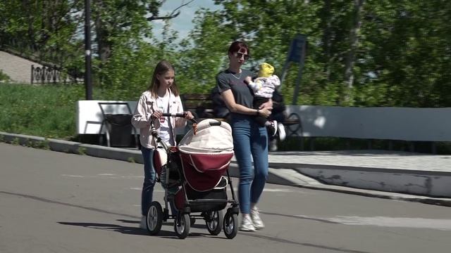 Более 1300 семей получили единовременную денежную выплату на первенца в Хабаровском крае смотреть онлайн