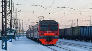 Электропоезд ЭД9М-0139. Резервом.