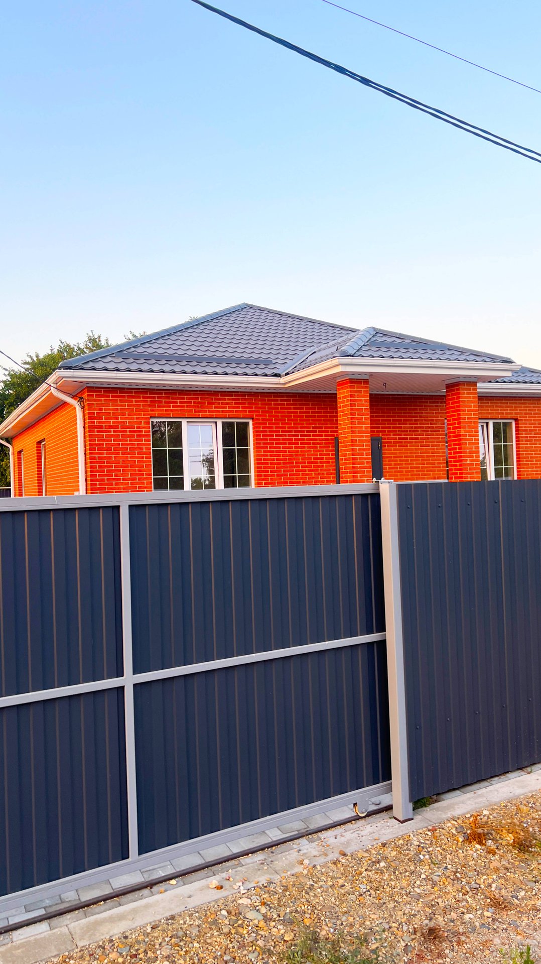 Новый дом с соблюдением строительных норм: готов к вашему переезду! смотреть онлайн