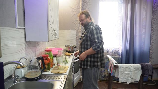 МАРИНУЮ ПОМИДОРЫ В БАНКАХ И ОГУРЦЫ смотреть онлайн