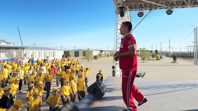 Зарядка с чемпионом (лагерь Авангард) смотреть онлайн